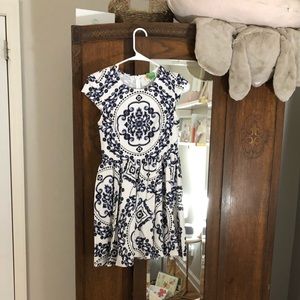 Adorable cap sleeve, pattern dress